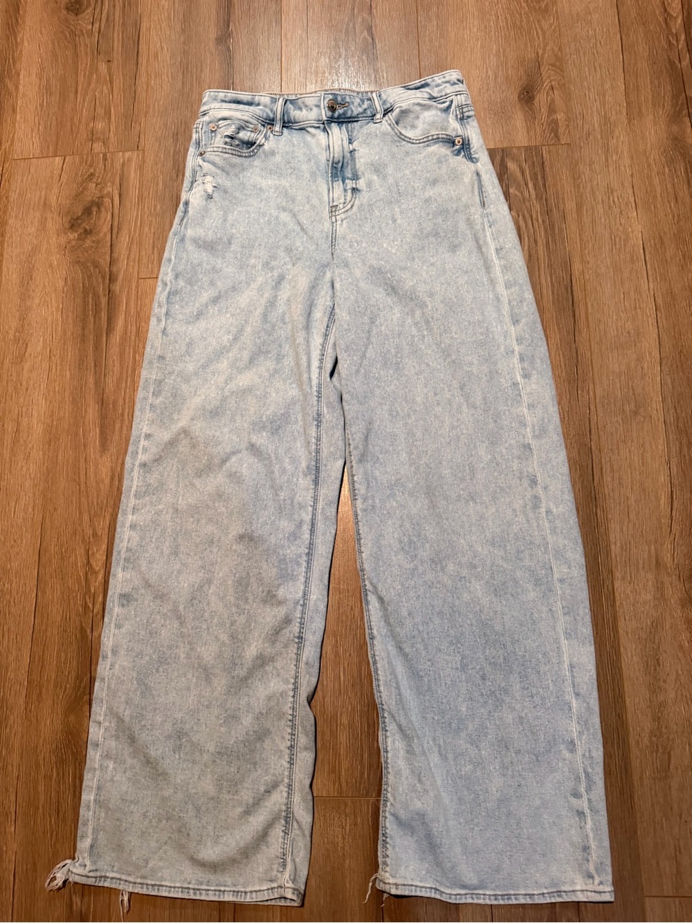 American Eagle Super High Rise Baggy Wide Leg Light Wash Blue Women’s 8 Stretch